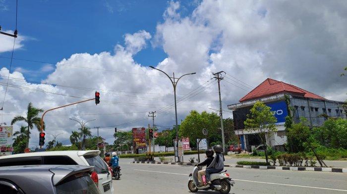 PRAKIRAAN CUACA KALTARA - Kondisi cuaca cerah berawan di Tanjung Selor, ibukota Kaltara, siang hari ini. Simak prakiraan cuaca Kalimantan Utara di seluruh Kabupaten/Kota, Rabu 9 Juli 2025.
