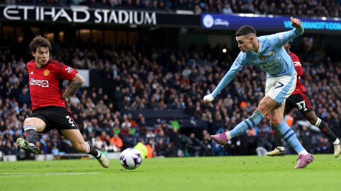 Detik-detik pemain Manchester City Phil Foden mencetak gol ke gawang Manchester United di Liga Inggris, Minggu (3/3/2024).