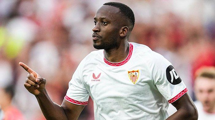 Pemain Sevilla, Dodi Lukebakio. (Twitter/@SevillaFC)