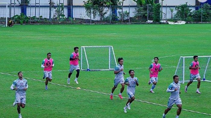 FOTO Suasana latihan Persib Bandung. Jika Persija Jakarta lengah, bisa saja digasak Persib Bandung seperti yang juga sebelumnya dialami PSIS Semarang kala bersua Maung Bandung di Liga 1.