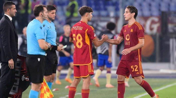 Momen Francesco D'Alessio debut di Liga Europa, dia menggantikan Edoardo Bove pada menit akhir laga AS Roma kontra Servette di matchday kedua UEL, Jumat (6/10/2023).