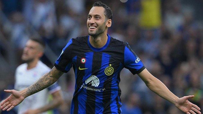 Gelandang Inter Milan, Hakan Calhanoglu. (Twitter / @inter)
