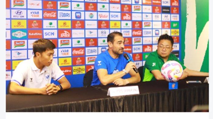 BOCORAN GILBERT AGIUS - Gilbert Agius saat press conference beberapa waktu lalu. Simak update PSIS Semarang hari ini di Liga 1 2024/2025 di tengah anzaman degradasi ke Liga 2 yang mengintai skuat Mahesa Jenar besutan Gilbert Agius itu.