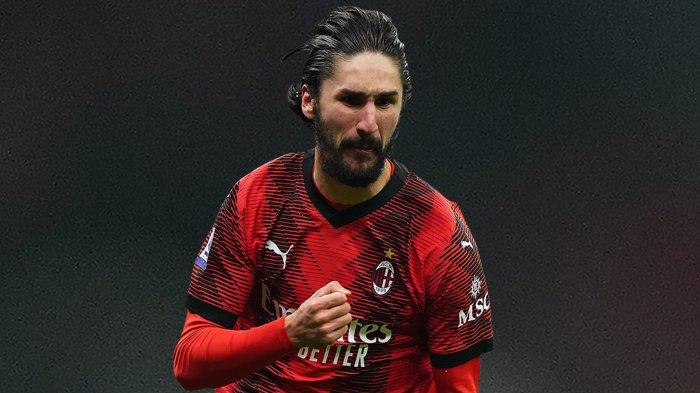 Selebrasi Yacine Adli ketika mencetak gol perdana di Liga Italia Serie A pada laga AC Milan vs AS Roma, di Stadion San Siro, Senin (15/1/2024) dini hari. (Twitter / @SerieA)