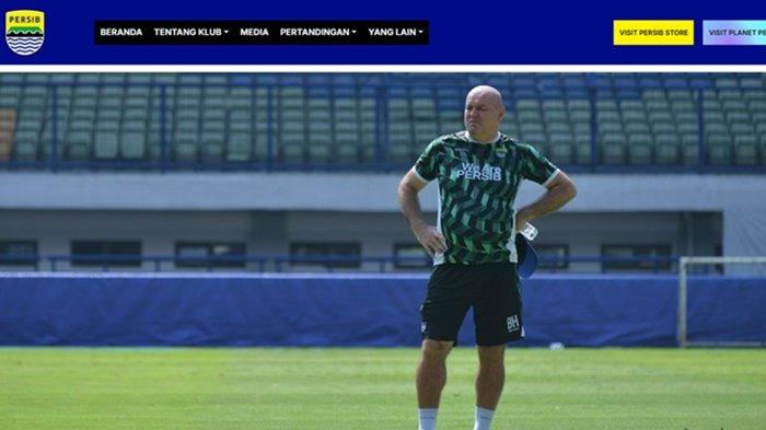 KOMENTAR BOJAN HODAK - Bojan Hodak saat memimpin latihan Persib Bandung di Liga 1. Bojan Hodak beber alasan terbarunya pasca Persib kembali gagal menang di Piala Presiden 2025 saat lawan Dewa United, sekaligus pastikan 2 laga klub idola Bobotoh itu tanpa kemenangan