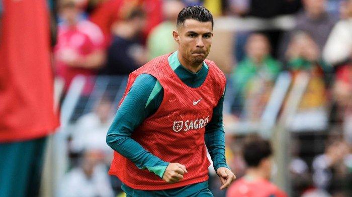 Kapten Timnas Portugal dalam sesi latihan di Euro 2024, Sabtu (15/6/2024). (Twitter/@selecaoportugal)