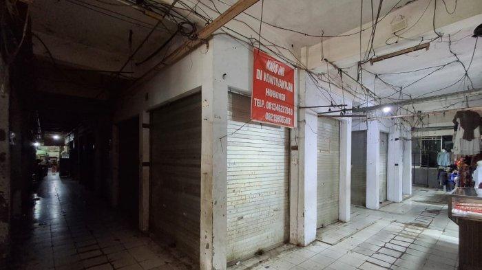 LENGANG - Kondisi Pasar Gusher Tarakan tampak sepi pembeli. Banyak lorong sepi dan kios ditutup. TRIBUNKALTARA.COM/ANDI PAUSIAH