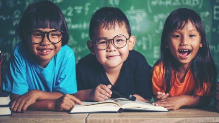Ilustrasi - Simak kumpulan pantun pendidikan untuk anak berikut, cara baru mendidik buah hati, bisa juga digunakan sebagai referensi tugas sekolah.
