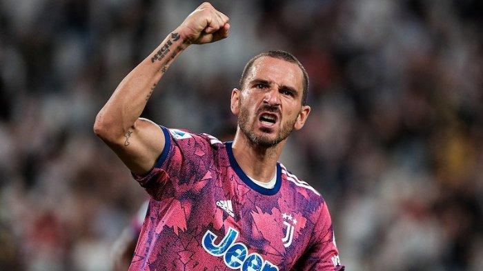 Kapten Juventus, Leonardo Bonucci - Terbaru bek 35 tahun itu berniat cabut dari Liga Italia pada bursa transfer musim dingin Januari mendatang. Si Nyonya Tua gebet penggantinya dari Prancis.