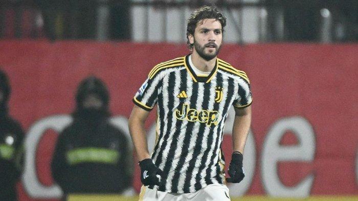 Pemain Juventus, Manuel Locatelli - Gelandang 25 tahun itu akan kembali ke starting XI Bianconeri untuk laga berikutnya melawan Napoli di Liga Italia Serie A pekan 15.