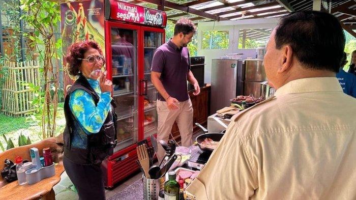 Menhan Prabowo saat kunjungan kerja ke Pangandaran dan bertemu Mantan Menteri KKP Susi Pudjiastuti (instagram/@prabowo)