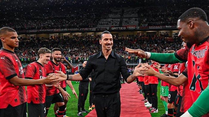 Momen penghormatan pemain AC Milan kepada legenda tim Zlatan Ibrahimovic yang memutuskan pensiun, Minggu (4/6/2023).