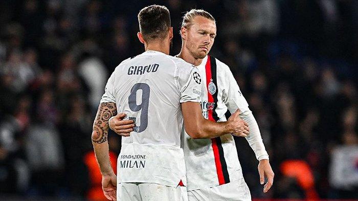 Olivier Giroud dan Simon Kjaer pada laga PSG vs AC Milan matchday ke-3 Liga Champions, di Stadion Parc des Princes, Kamis (26/10/2023) dini hari WIB. (Instagram / @acmilan)