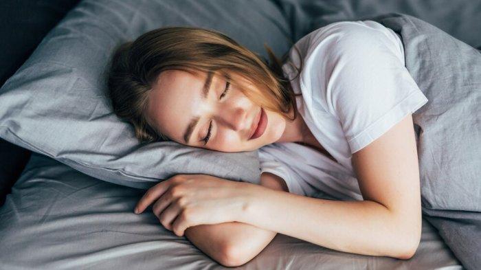 Baca kumpulan pantun selamat malam berikut ini, ucapan selamat tidur anti-mainstream untuk kekasih yang bikin makin kesengsem.