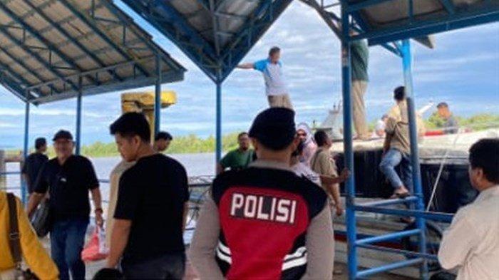 Patroli dialogis personel Dit Samapta Polda Kaltara di Pelabuhan Kayan II Tanjung Selor, Senin (30/12/2024). (Istimewa)