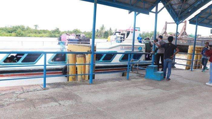 Aktivitas di Pelabuhan Kayan II, Tanjung Selor Bulungan, Kalimantan Utara jelang Nataru terpantau masih lenggang dan belum terjadi kelonjakan penumpang