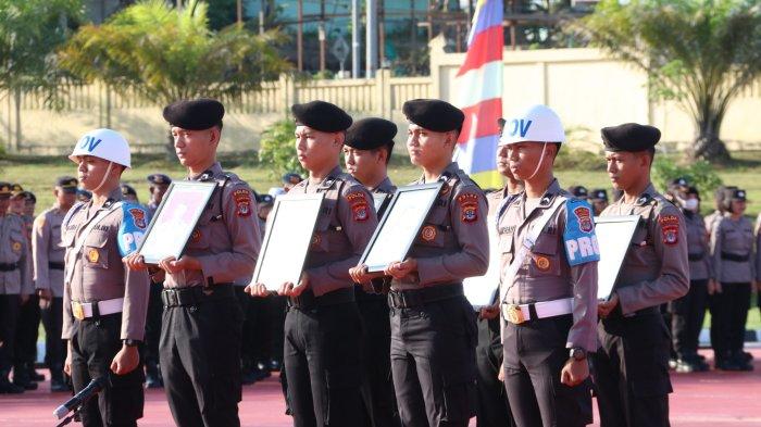 Pemberian penghargan dan juga sanksi kepada personel Polda oleh Kapolda Kaltara Irjen Pol Daniel Adityajaya, Senin (23/10/2023).