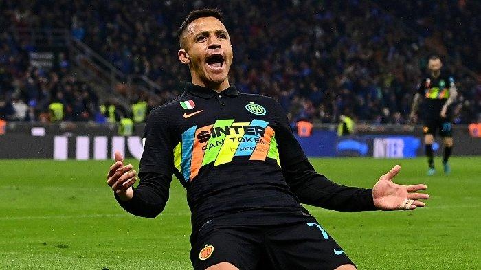 Alexis Sanchez ketika memperkuat Inter Milan musim 2021/2022.
