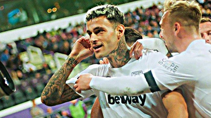 Gianluca Scamacca penyerang West Ham.