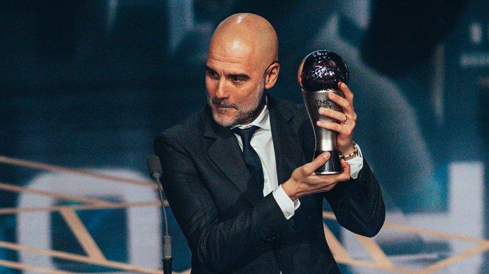 FOTO Pep Guardiola. Gegara masalah pelik yang dihadapi jelang duel Man United vs Man City di final Community Sheild, memaksa Erik Ten Hag dan Pep Guardiola harus putar otak. (Twitter / @ManCity)