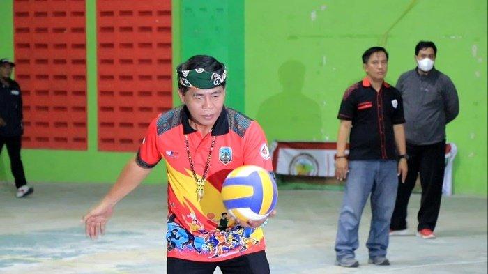 Gubernur Kaltara, DR (HC) H Zainal A Paliwang, M.Hum membuka pelaksanaan Popda ke-1 Kaltara di Tarakan, Rabu (24/7) malam.