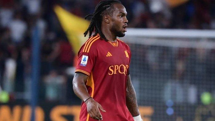 Pemain AS Roma, Renato Sanches - Gelandang asal Portugal itu berpotensi absen debut di matchday 2 Liga Italia akibat cederanya kambuh, pemain milik PSG ini pun berpotensi hanya menjadi beban tim selama satu musim ke depan.
