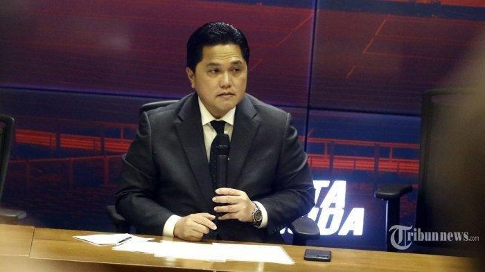 PENJELASAN ERICK THOHIR - Ketua Umum PSSI, Erick Thohir memberikan keterangan pers di Media Center Stadion Utama Gelora Bung Karno (SUGBK), Senayan, Jakarta Pusat, Rabu (24/5/2023). Erick Thohir beber persiapan Piala Presiden 2025, termasuk alasan Persija tak diundang di pra musim itu.