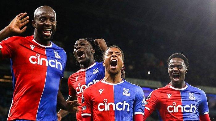 Selebrasi pemain Crystal Palace usai tahan imbang Manchester City di Liga Inggris