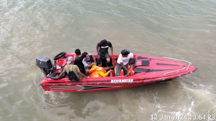 Seorang buruh bantu di Pelabuhan Tunon Taka Nunukan, Kalimantan Utara (Kaltara) atas nama Kasman (37) tergelincir dari tangga KM Pantokrator pada Sabtu (13/01/2024), sekira pukul 13.45 Wita.