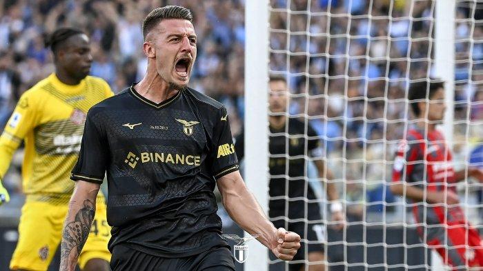 Pemain Lazio, Sergej Milinkovic-Savic, gelandang asal Serbia itu dibidik klub Liga Italia, Juventus untuk menggantikan Adrien Rabiot yang kontraknya segera berakhir.