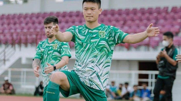 Sho Yamamoto bersama Persebaya Surabaya.