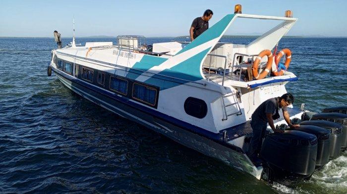 Speedboat Sinar Baru yang biasa dijadwalkan pukul 14.15 Wita,
Hingga berita ini diturunkan, cuaca di Pulau Nunukan cerah berawan.
Speedboat reguler siap bertolak dari Pelabuhan PLBL Liem Hie Djung Nunukan, belum lama ini.