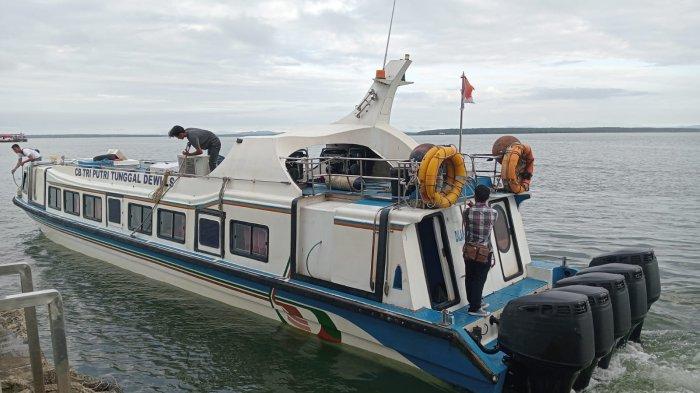 Speedboat reguler siap bertolak dari Pelabuhan PLBL Liem Hie Djung Nunukan, belum lama ini.