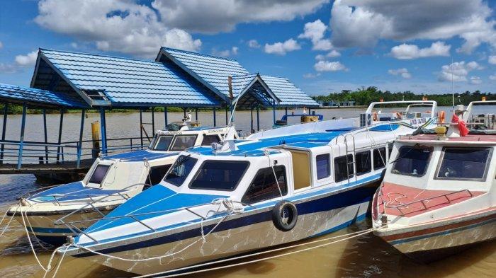 Speedboat reguler melayani rute Tanjung Selor - Tarakan pp. di Pelabuhan Kayan II Tanjung Selor, Kalimantan Utara.