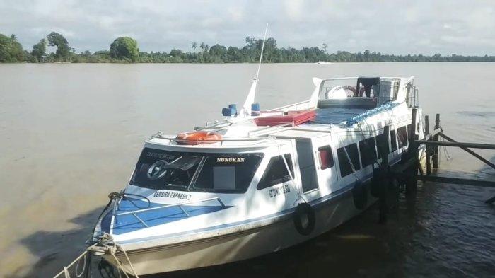Aktivitas speedboat reguler di Pelabuhan Kayan II Tanjung Selor, Bulungan, Kalimantan Utara.
