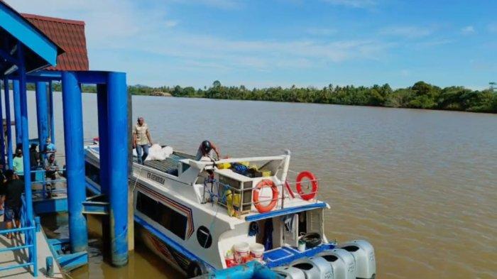 JADWAL SPEEDBOAT REGULER - Aktivitas di Pelabuhan Kayan II Tanjung Selor setiap harinya. Belasan speedboat reguler disiapkan menuju Tarakan, Kalimantan Utara hari ini, Selasa (15/7/2025)