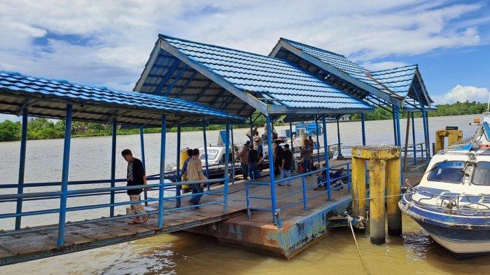 Aktivitas di Pelabuhan Kayan II Tanjung Selor, Bulungan, Kalimantan Utara.