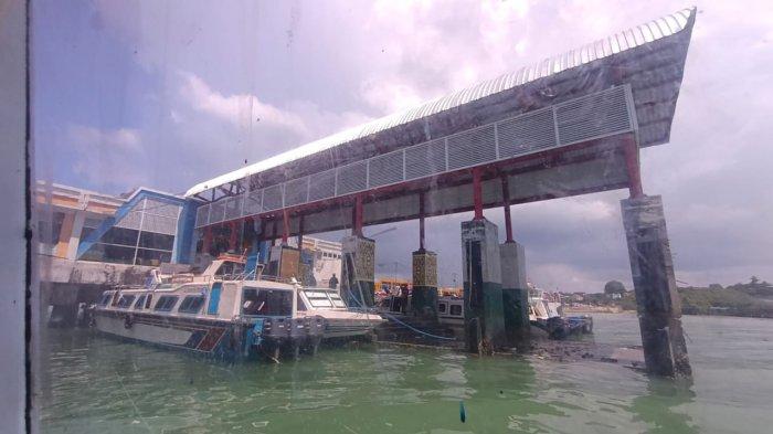 Aktivitas speedboat reguler di Pelabuhan Tengkayu 1 Tarakan, Kalimantan Utara tampak penumpang menanti keberangkatan dan kedatangan speedboat reguler.