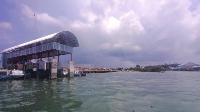 Kegiatan penumpang speedboat reguler di Pelabuhan Tengkayu 1 Tarakan, Kalimantan Utara.
