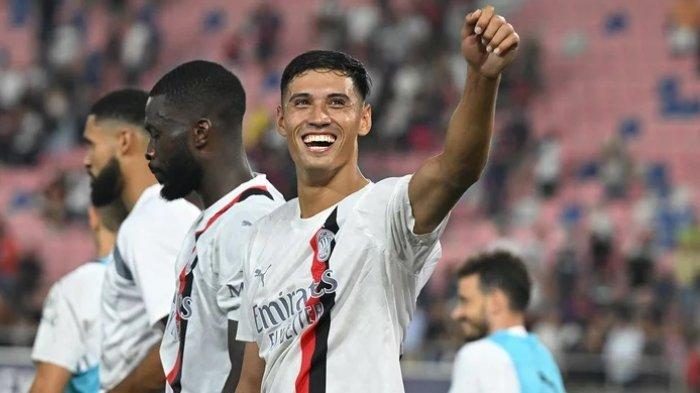 Pemain AC Milan, Tijjani Reijnders - Gelandang asal Belanda itu berpotensi jadi pengganti Rade Krunic untuk pertandingan Rossoneri melawan tim promosi Cagliari di Liga Italia Serie A pekan keenam.