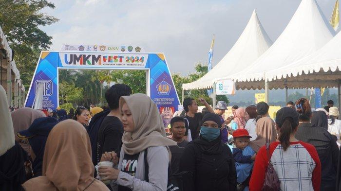 Kementerian Keuangan Kantor Wilayah Kalimantan Utara menggelar UMKM Fest 2024 di area Tebu Kayan dengan titik lokasi Tugu Cinta Damai, tepian Sungai Kayan, Tanjung Selor, Bulungan pada Minggu (8/9/2024).