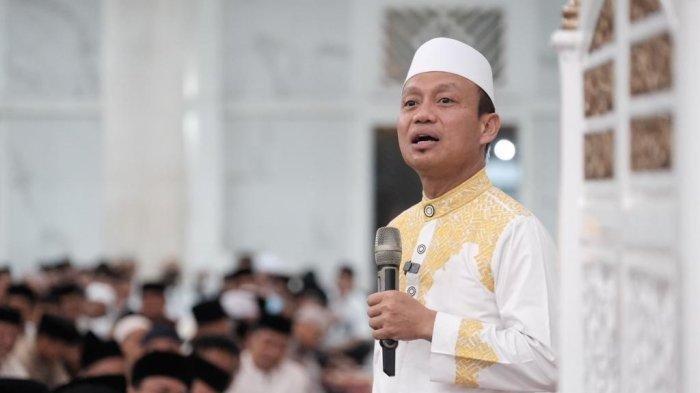 Sesuai jadwal, Ustaz Dasad Latif malam ini akan hadiri launching pengawasan partisipatif yang diadakan Bawaslu Kaltara, cek profilnya di sini.