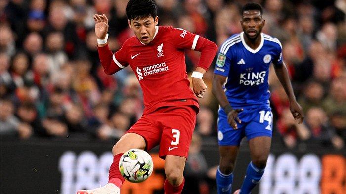 Wataru Endo tampil penuh 90 menit untuk Liverpool saat melawan Leicester City di Carabao Cup