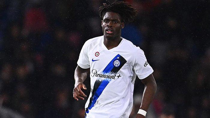 Yann Bisseck ketika tampil pada laga Inter Milan melawan Bologna, pekan ke-28 Liga Italia Serie A, di Stadion Renato dall'Ara, Minggu (10/3/2024).