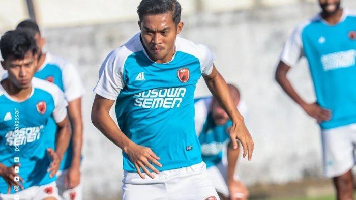 FOTO Akbar Tanjung. Soal masa depan duo PSM Makassar yakni Kenzo Nambu dan Akbar Tanjung yang belum jelas jelang bursa transfer Liga 1 dibuka, eks Juku Eja ikut beri komentar.