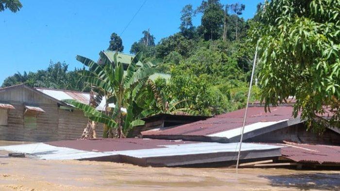 Sebanyak 8 desa di Kecamatan Tulin Onsoi, Kabupaten Nunukan, Kalimantan Utara (Kaltara) terendam banjir, Rabu (28/06/2023), pagi.