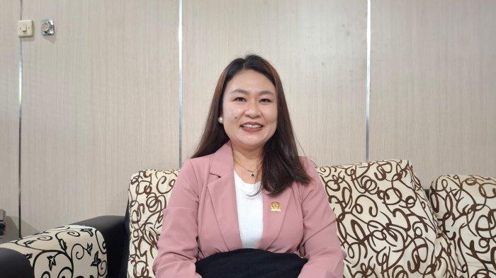 SOSOK KARTINI - dr. Yuli Indrayani, salah seorang anggota DPRD Tarakan periode 2025-2030 Dapil Barat Kota Tarakan saat diwawancarai di momen Hari Kartini sore kemarin, Senin (21/4/2025).