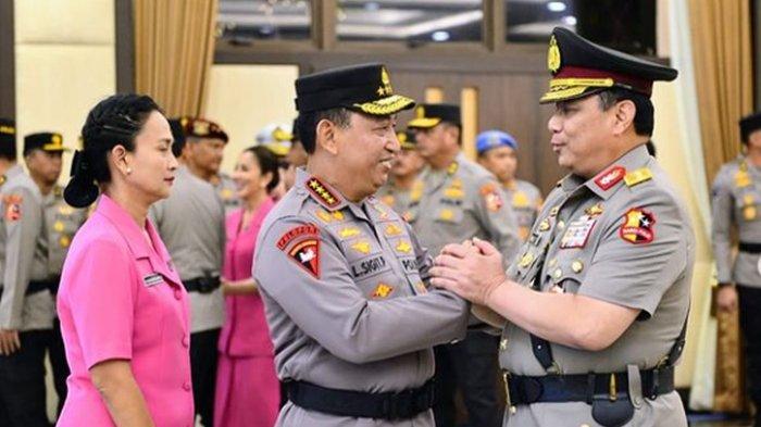Eks Wakapolri Gatot Eddy Pramono (kanan) sampaikan maaf dirinya kepada Kapolri Jenderal Listyo Sigit Prabowo dan Pejabat Utama Polri lainnya, ada apa?