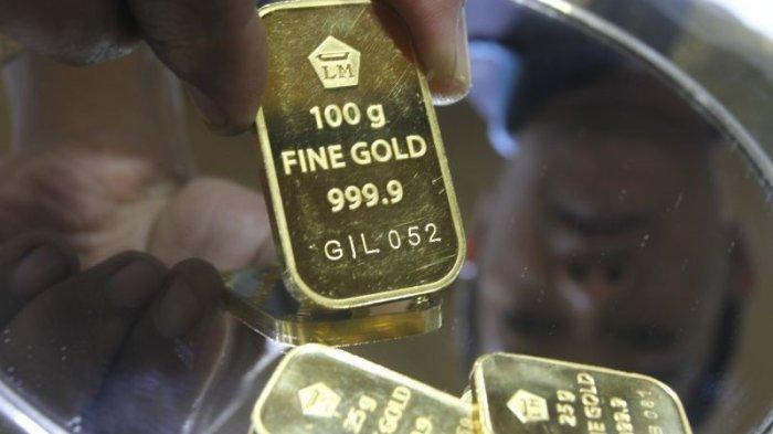 Dalam artikel daftar harga emas hari ini, terlihat harga emas batangan PT Aneka Tambang Tbk ( PT Antam ) tembus Rp 1.461.000 per gram.