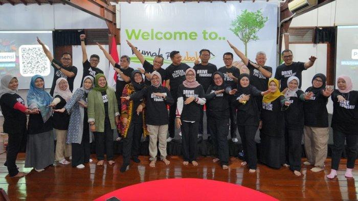 BPSDM Kaltim menggandeng Rumah Perubahan pimpinan Rhenald Kasali mengadakan pelatihan dengan tema